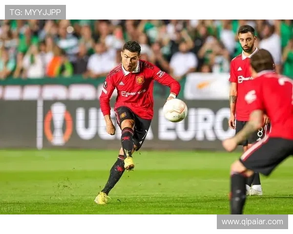 厄兹詹冬窗或离开多特科隆母队表达强烈兴趣